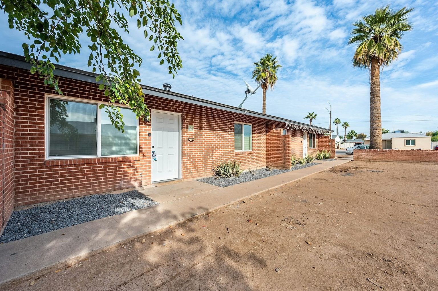 3836 N 15th Ave Phoenix, AZ 85015 photo 2