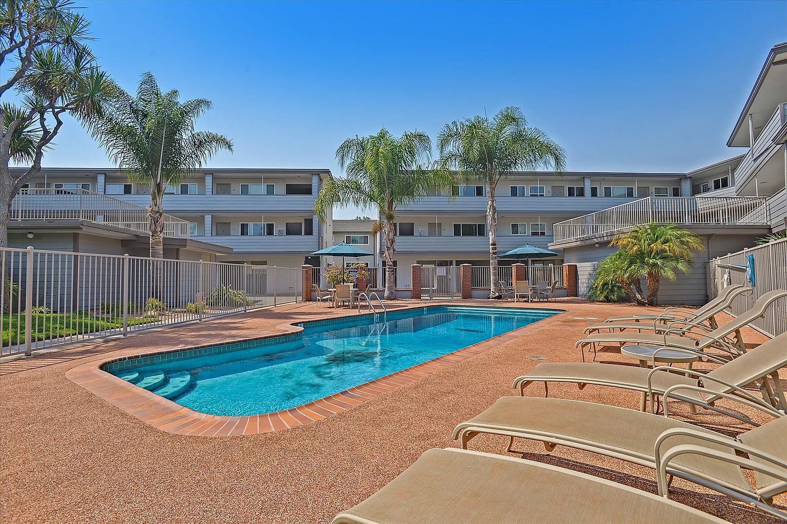 Menlo Park Apartments photo 5