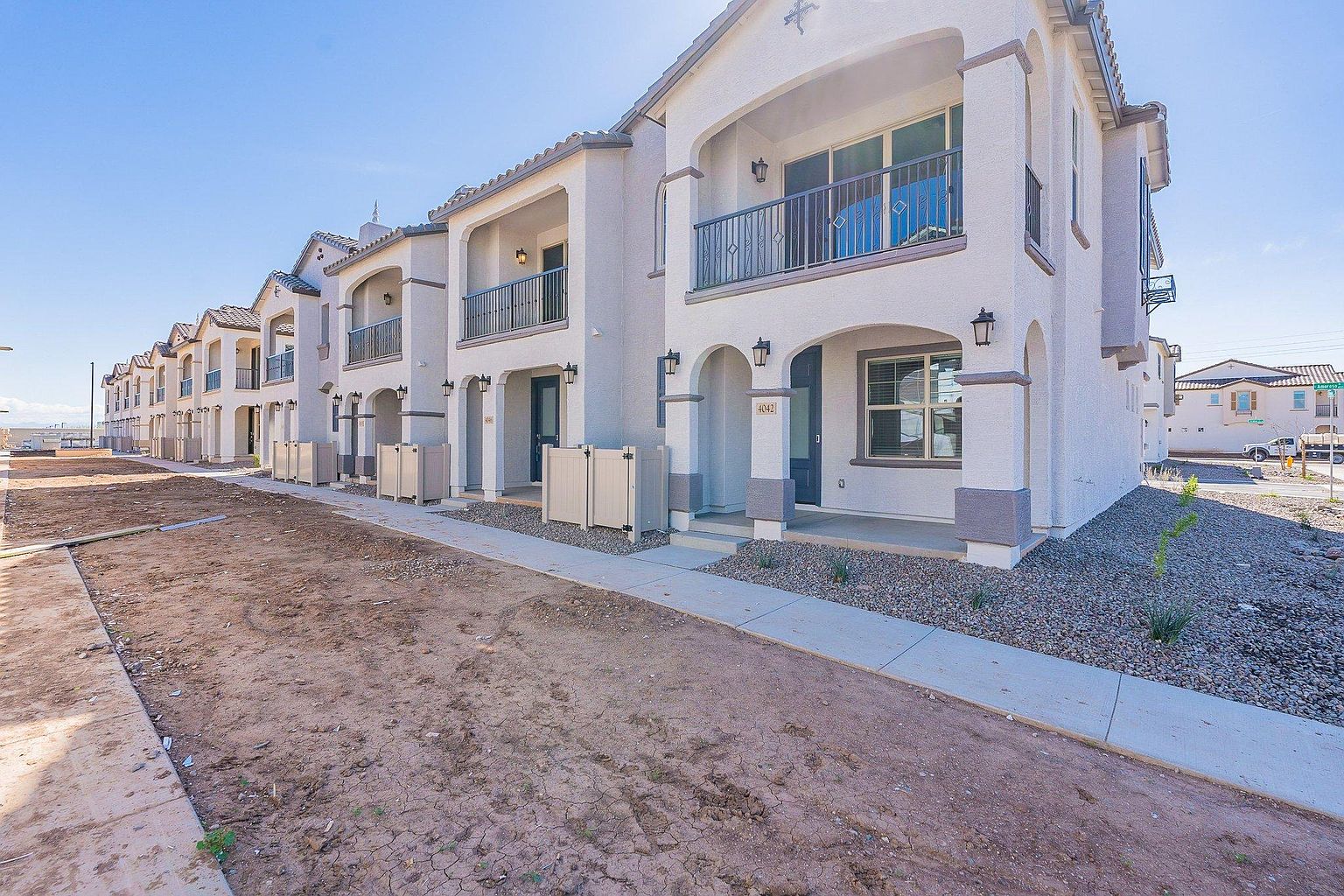 4042 E Amoroso Dr Gilbert, AZ 85296 photo 3
