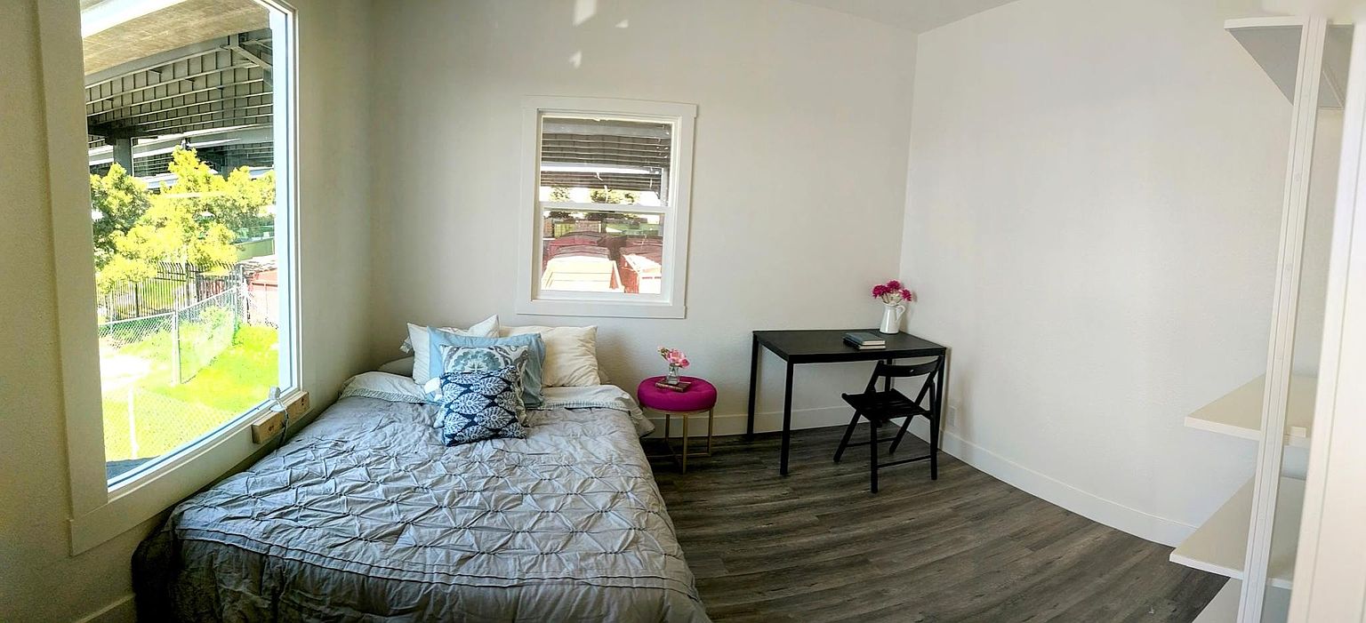 3444 Hannah St photo 2
