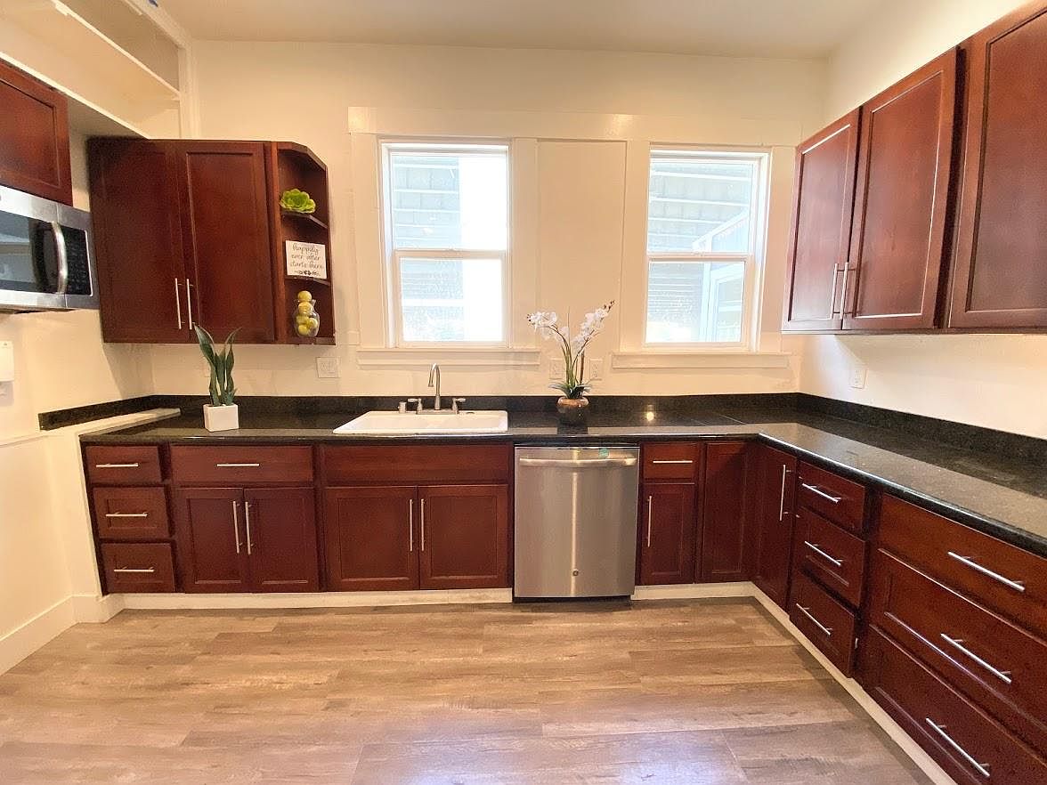3444 Hannah St photo 5