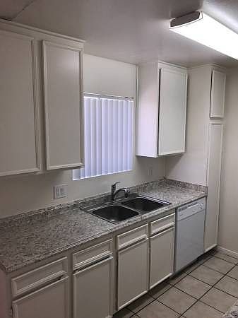 2617 Highland Ave photo 3