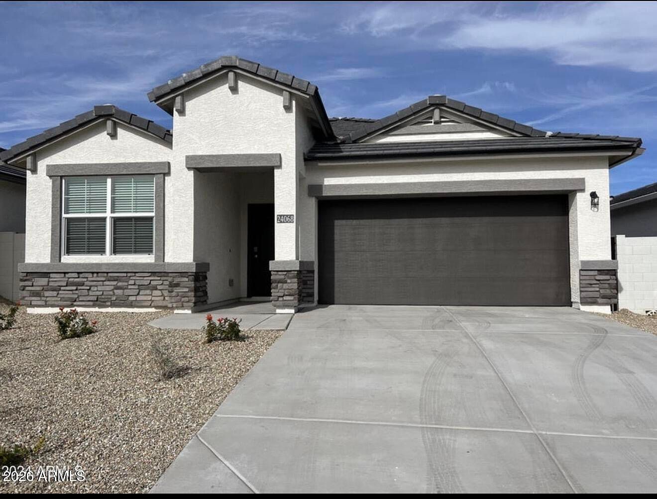 24068 W Whyman Ave Buckeye, AZ 85326 photo 2