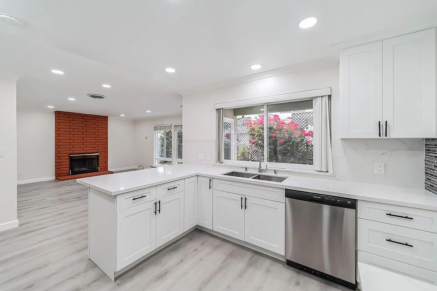 10308 Alpine Dr photo 3