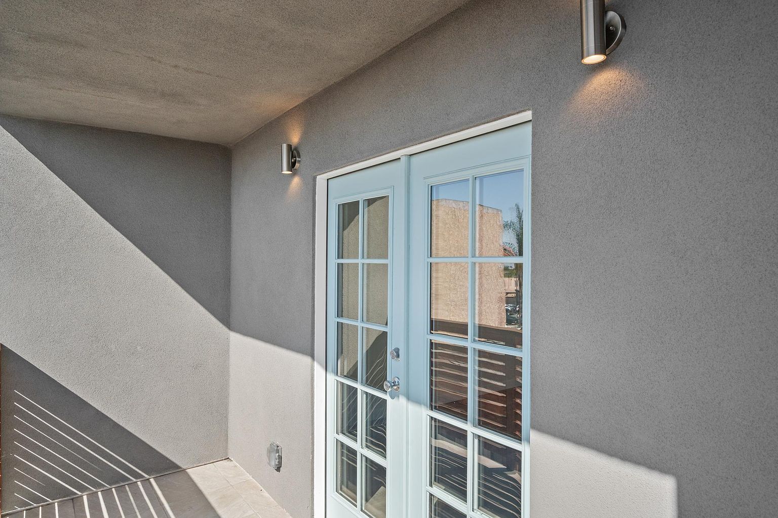 3044 C St photo 5