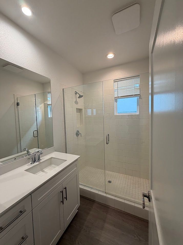 2665 Amora Cir photo 5