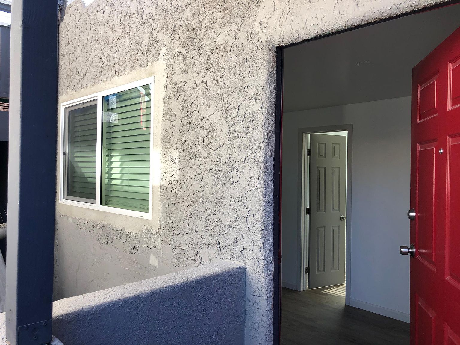 1133 30th St photo 3