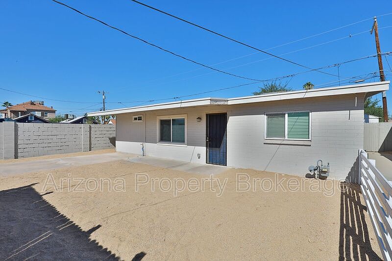 1538 E Pierce St Phoenix, AZ 85006 photo 5