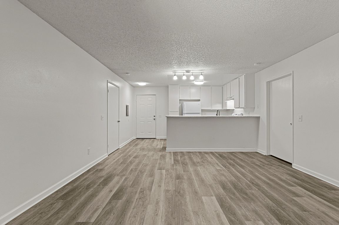 2 br / 2.0 ba, $2450 photo 3