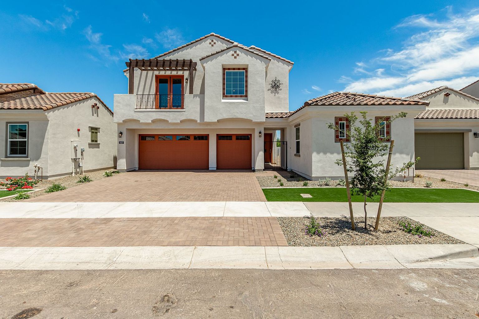 1657 S Sailors Ct Gilbert, AZ 85295 photo 2