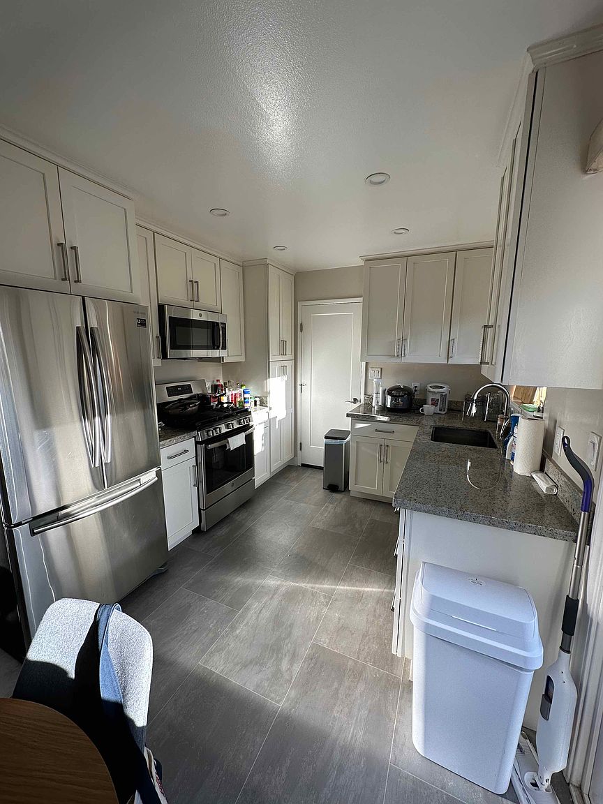 1850 Marich Way photo 4