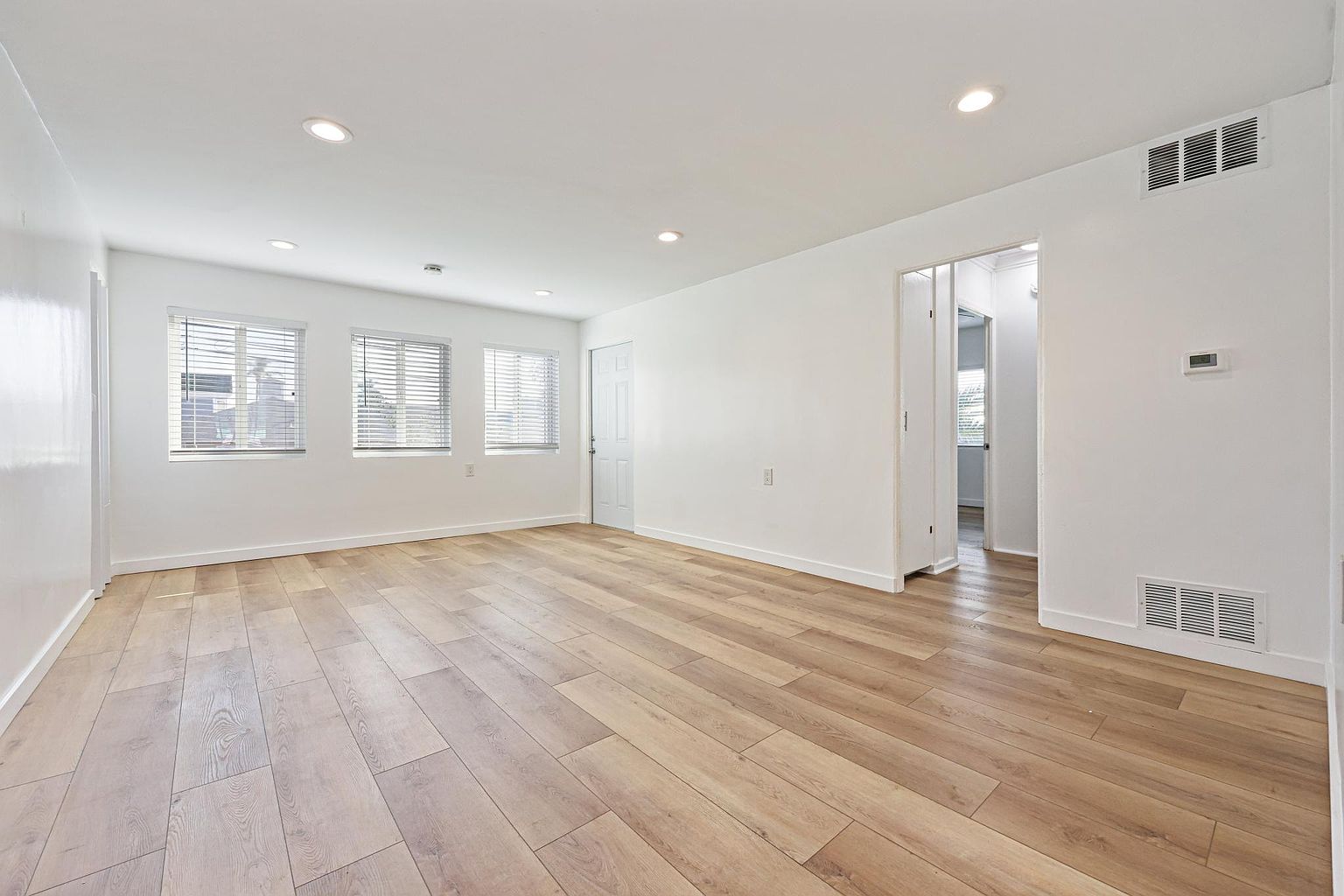 280 Ash Ave #1/2 photo 3
