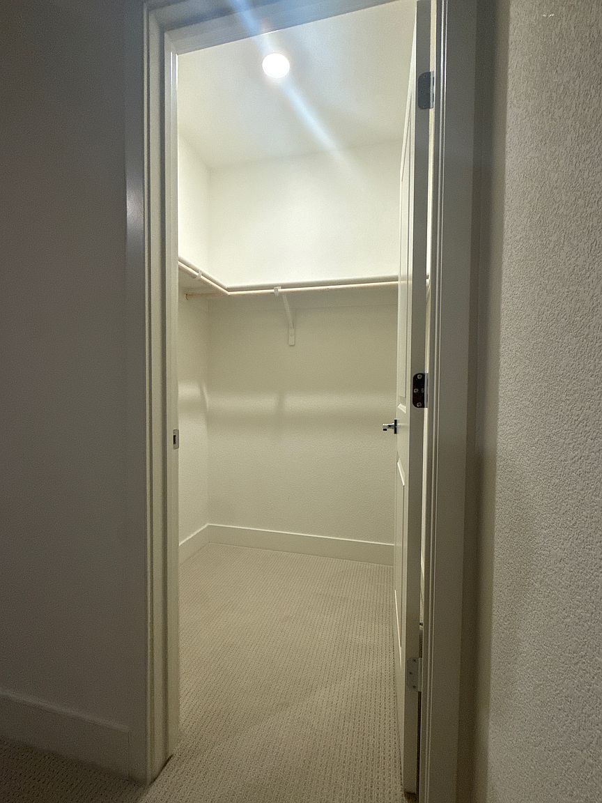 5699 Horizon Pkwy photo 2