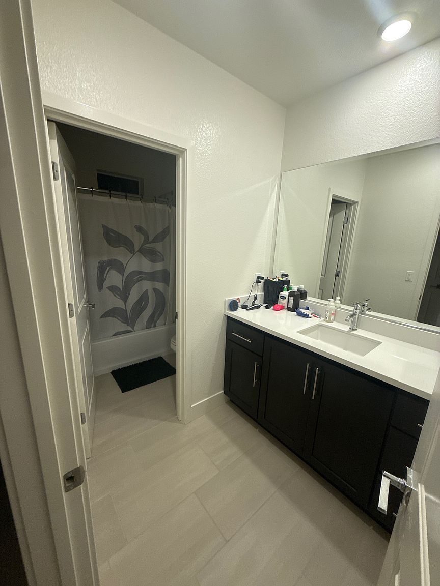 5699 Horizon Pkwy photo 3