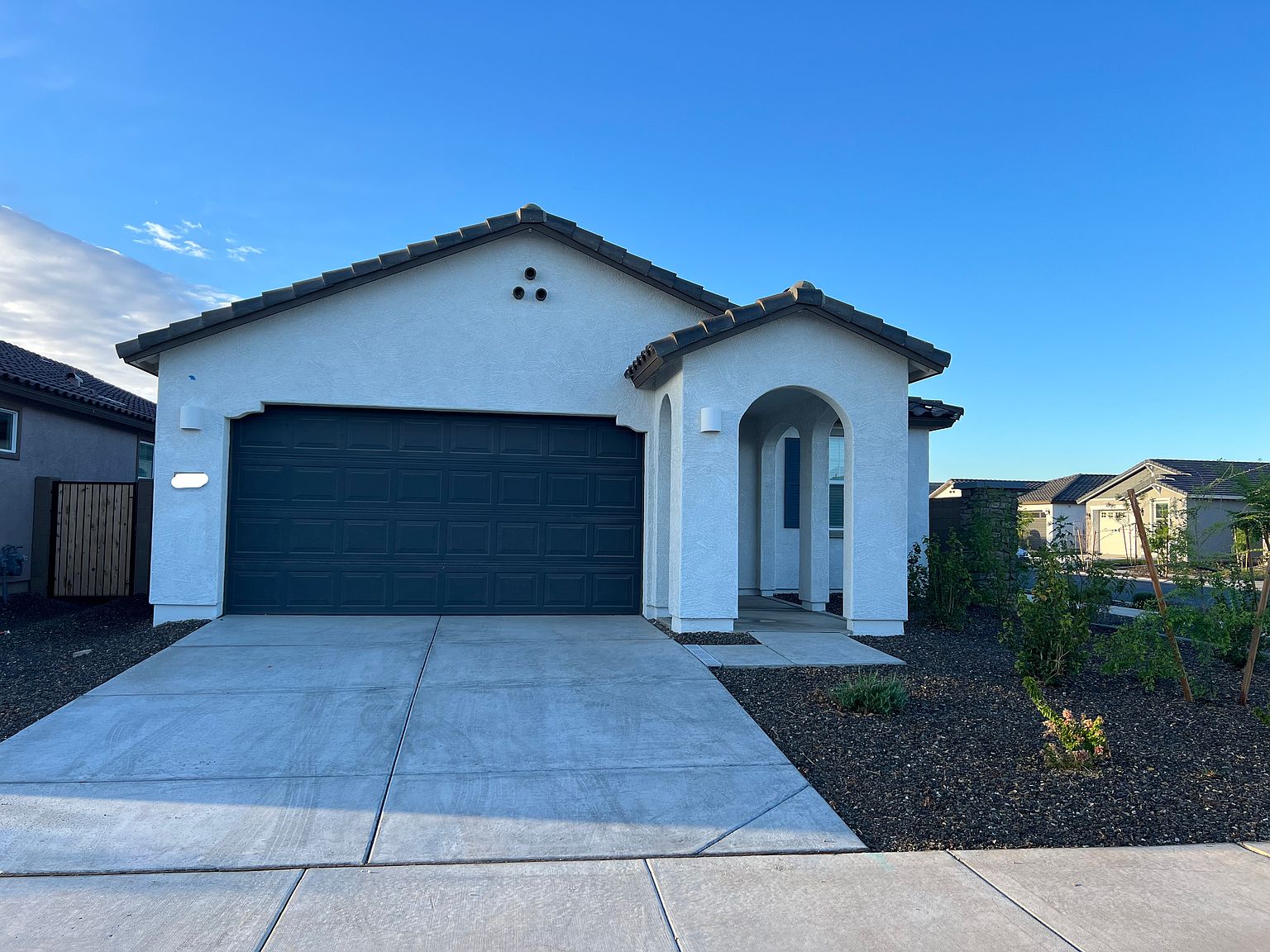23113 E Excelsior Ave photo 2