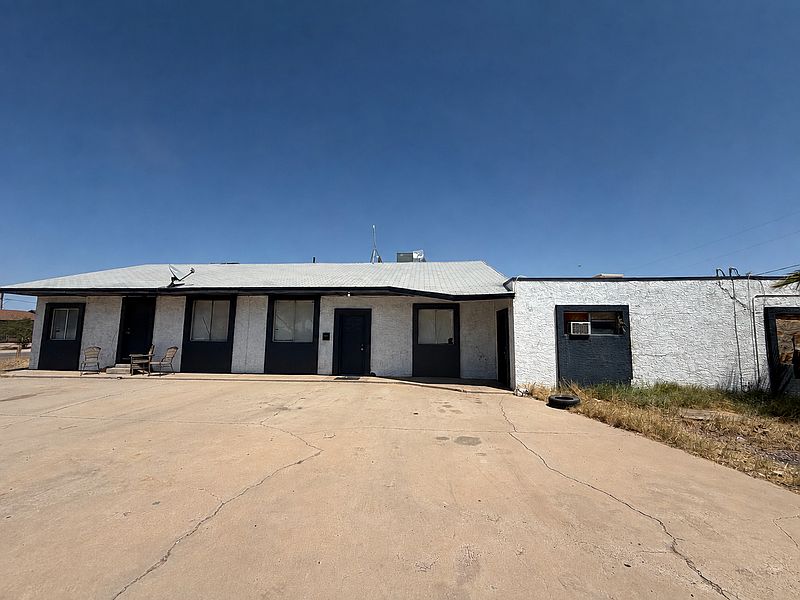 523 W 12th St Casa Grande, AZ 85122 photo 2