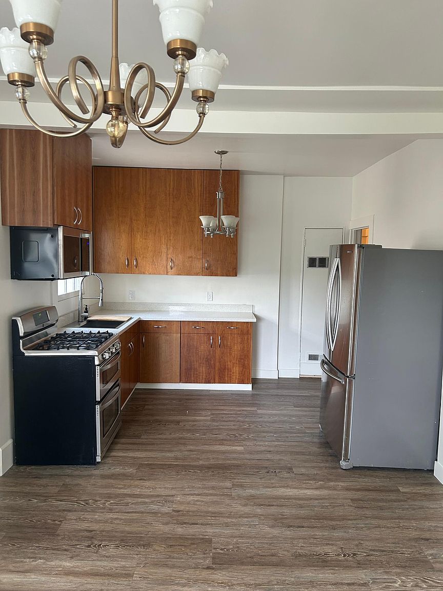 1BR/1BA Apartment on Telegraph Ave · Oakland photo 4