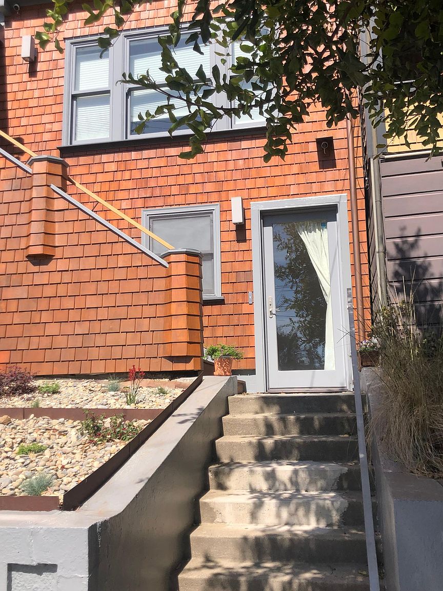 364 Sussex St photo 2