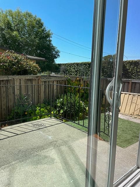 2612 San Luis St photo 2