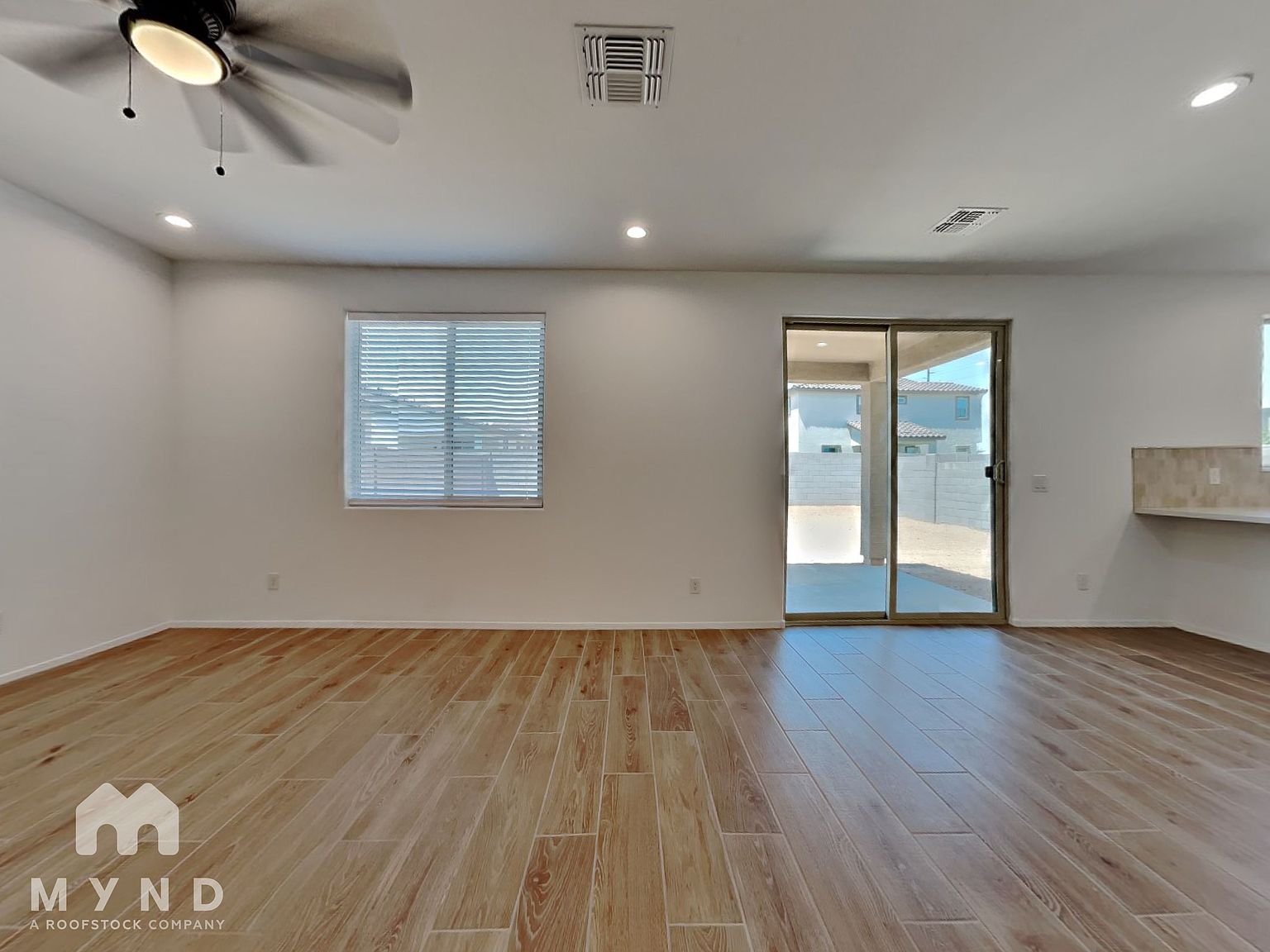 10758 W McKinley St photo 5