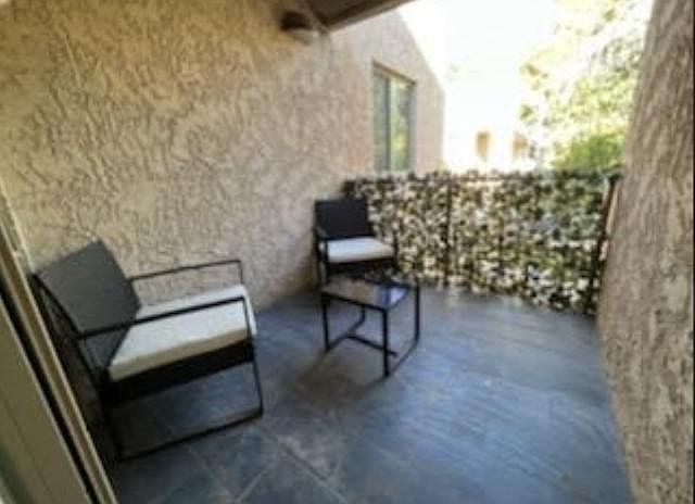 Ciento West photo 5