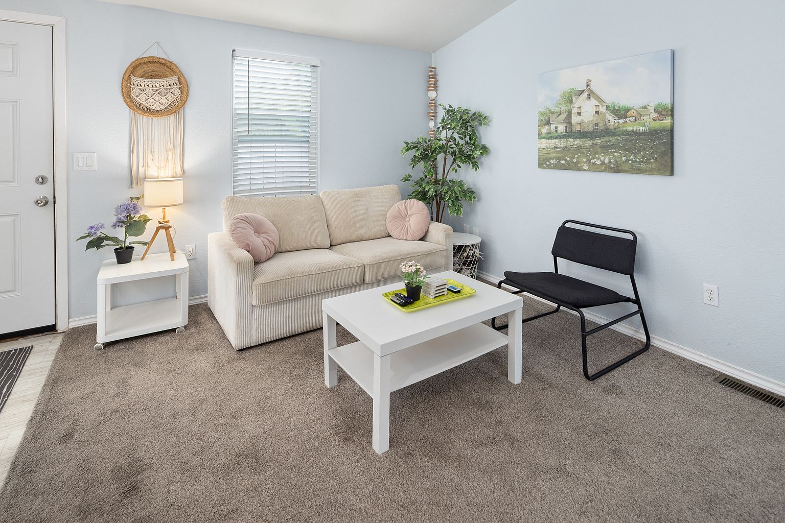 2014 Emerald St photo 5