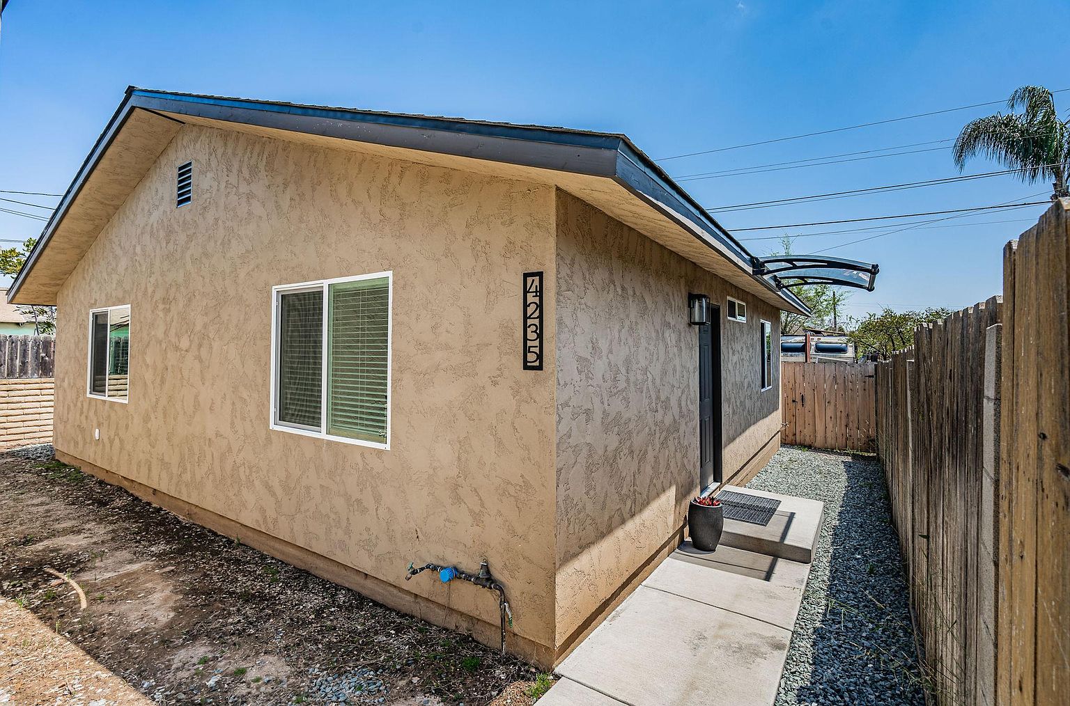 4235 Pepper Dr photo 3