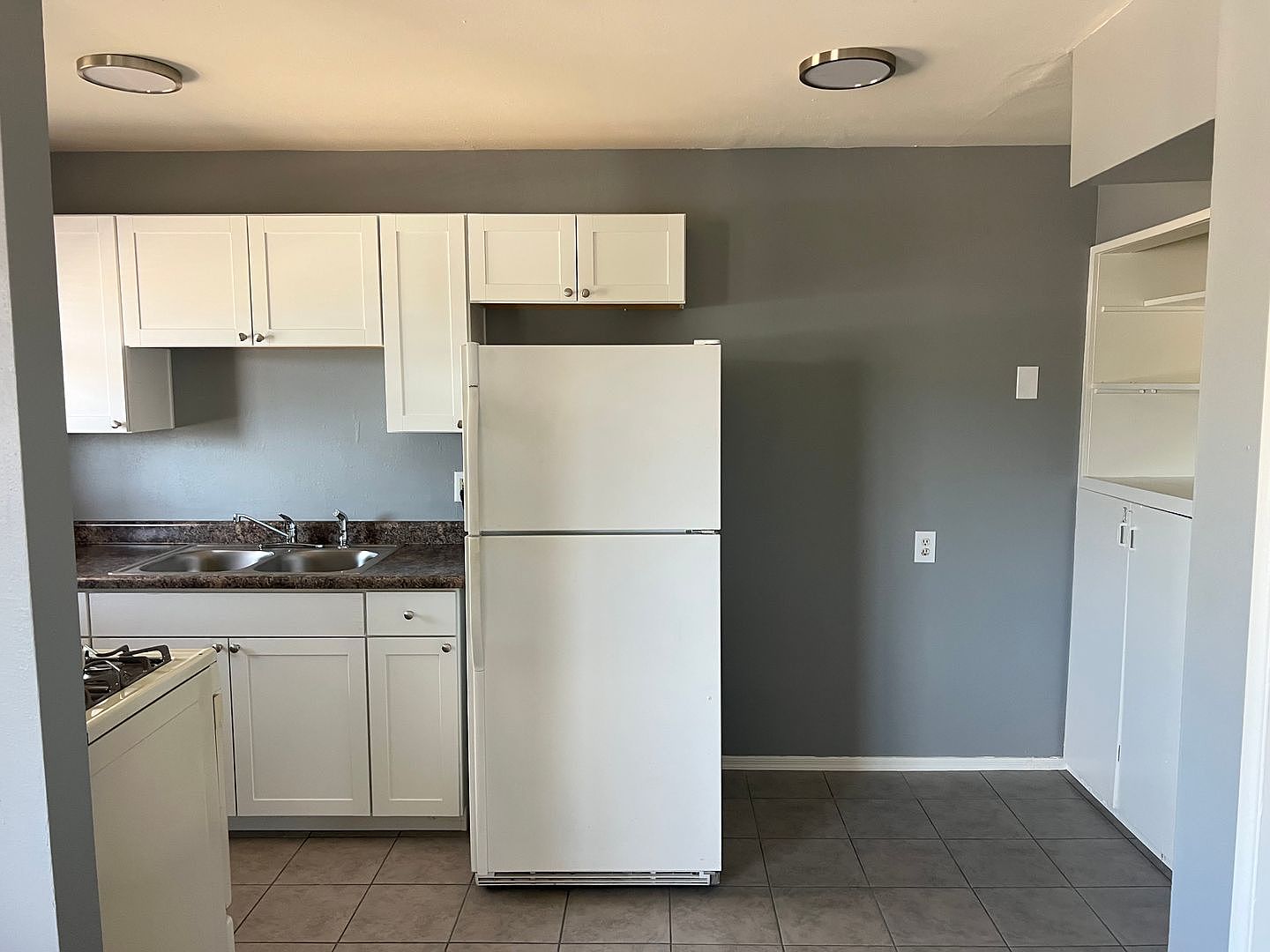 Kenneth Place photo 5