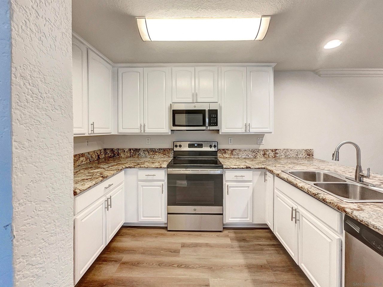 1075 N Escondido Blvd N photo 4