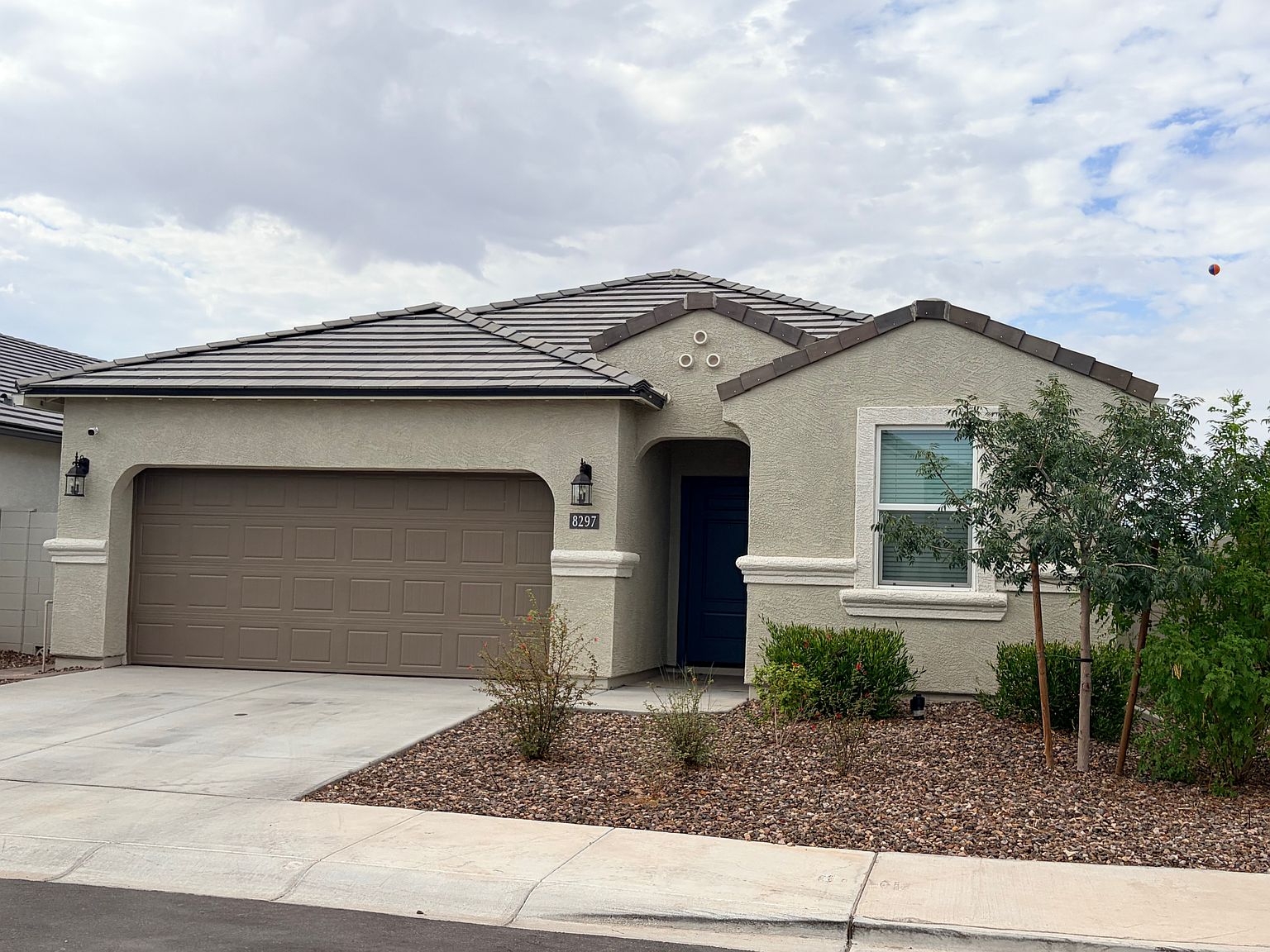 8297 W Clemente Wy Florence, AZ 85132 photo 2