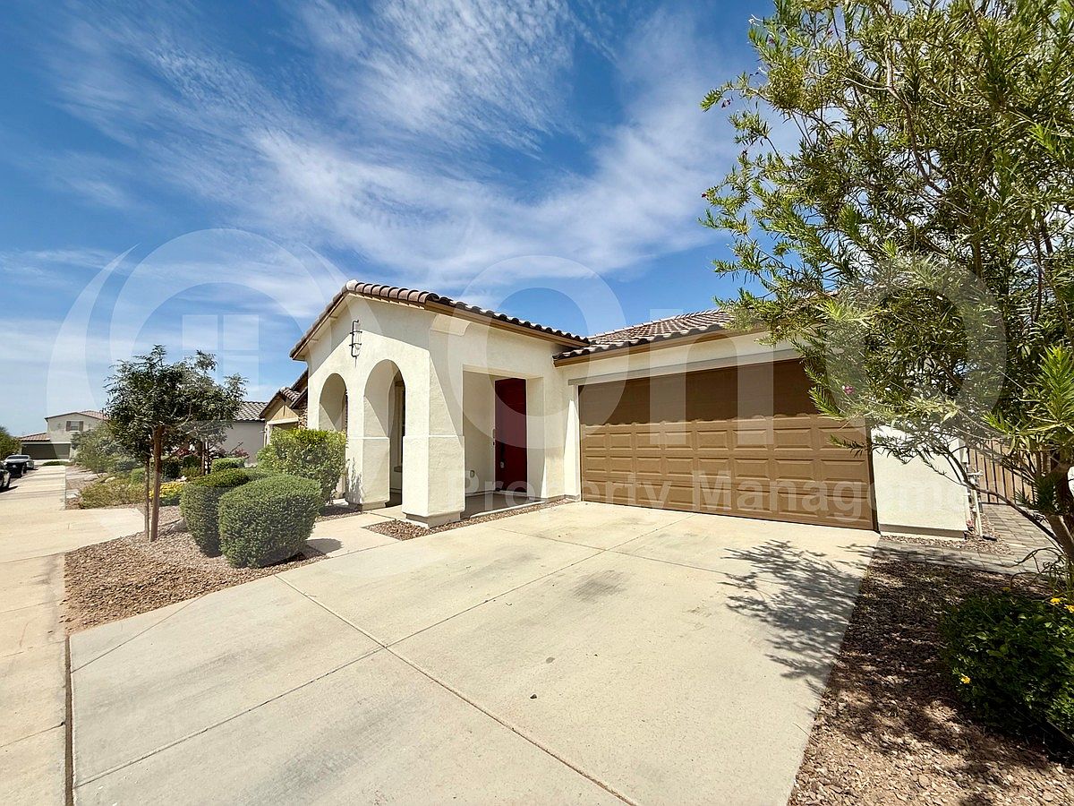 12754 W Parkway Ln photo 2