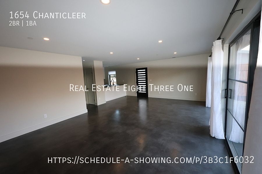 1654 Chanticleer Ave photo 4