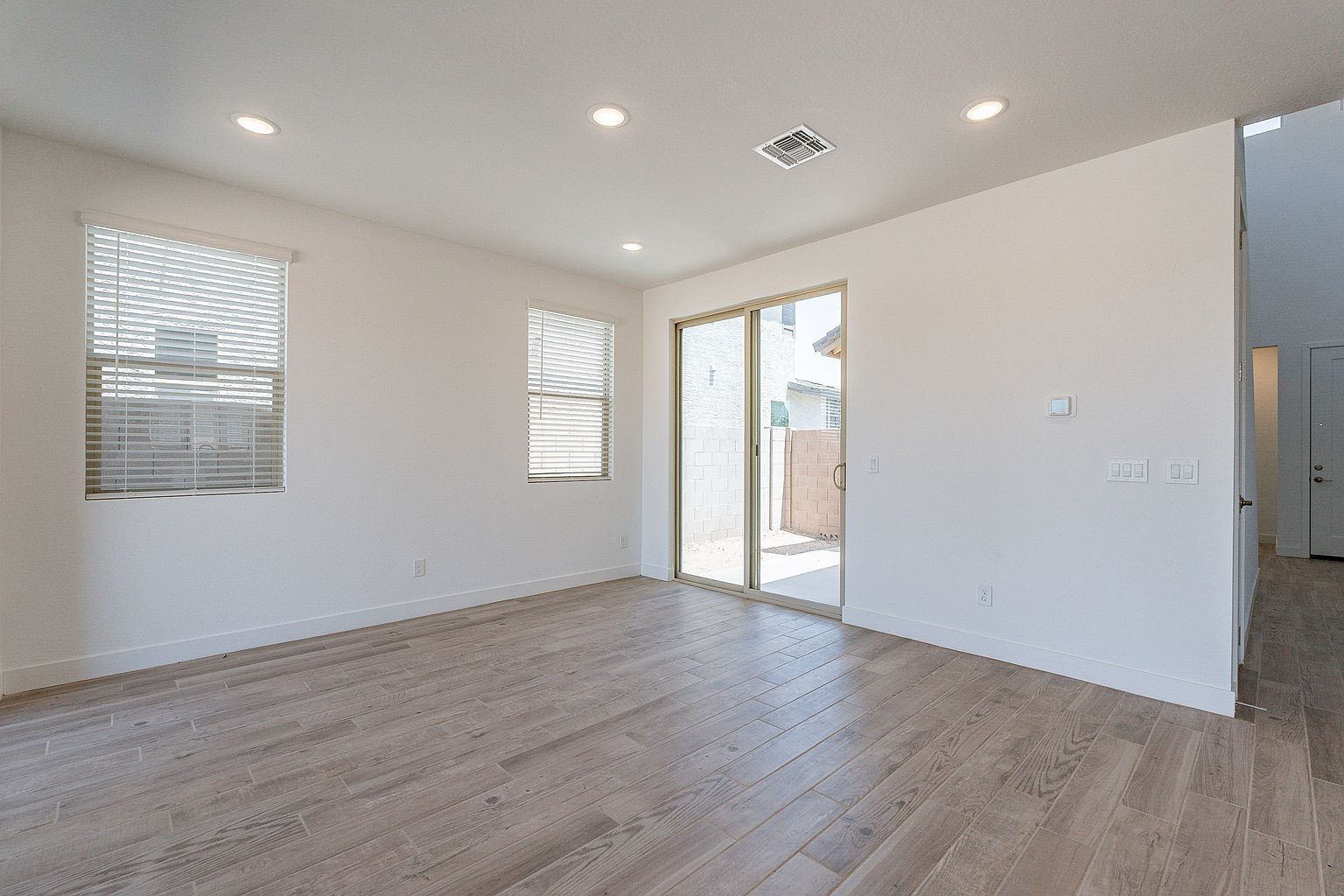 12010 W Luxton Ln photo 5