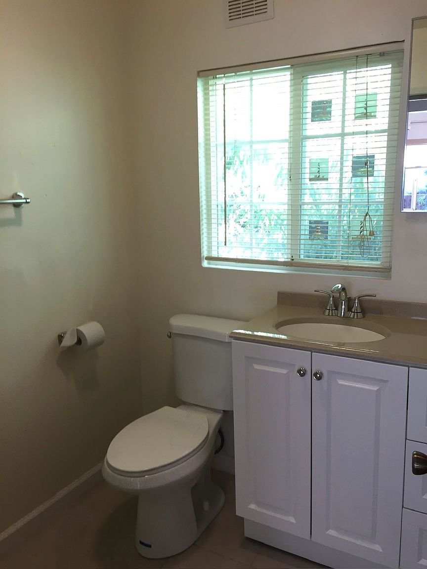 7144 California photo 2