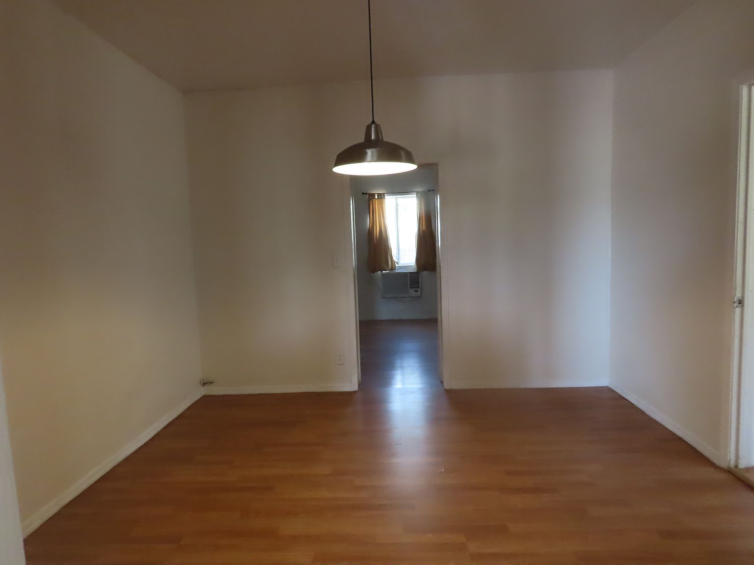 108A N Stansberry Ave photo 3