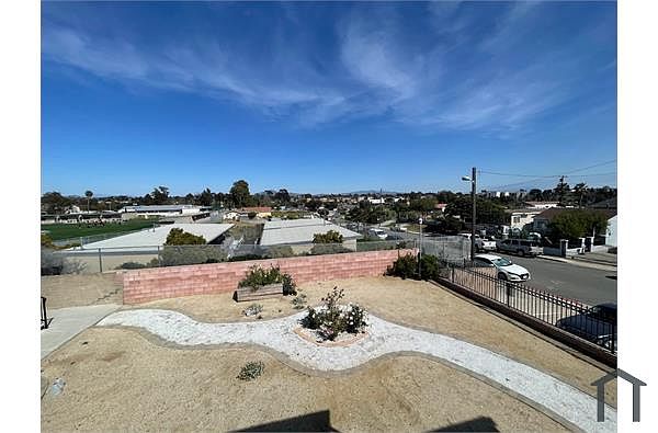 4020 Logan Ave photo 2