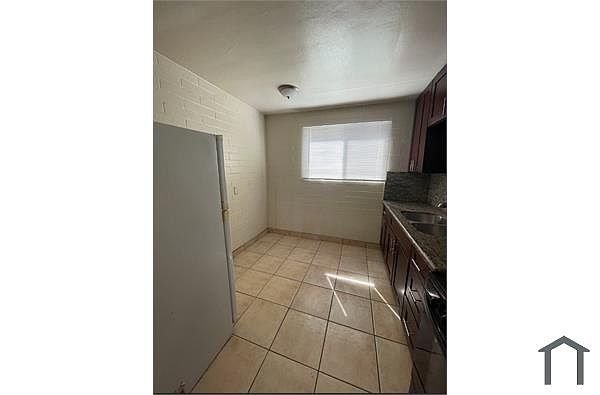 4020 Logan Ave photo 5