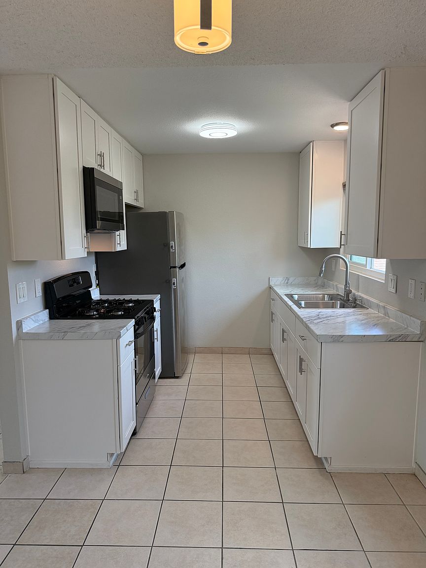1353 Imperial Beach Blvd photo 5