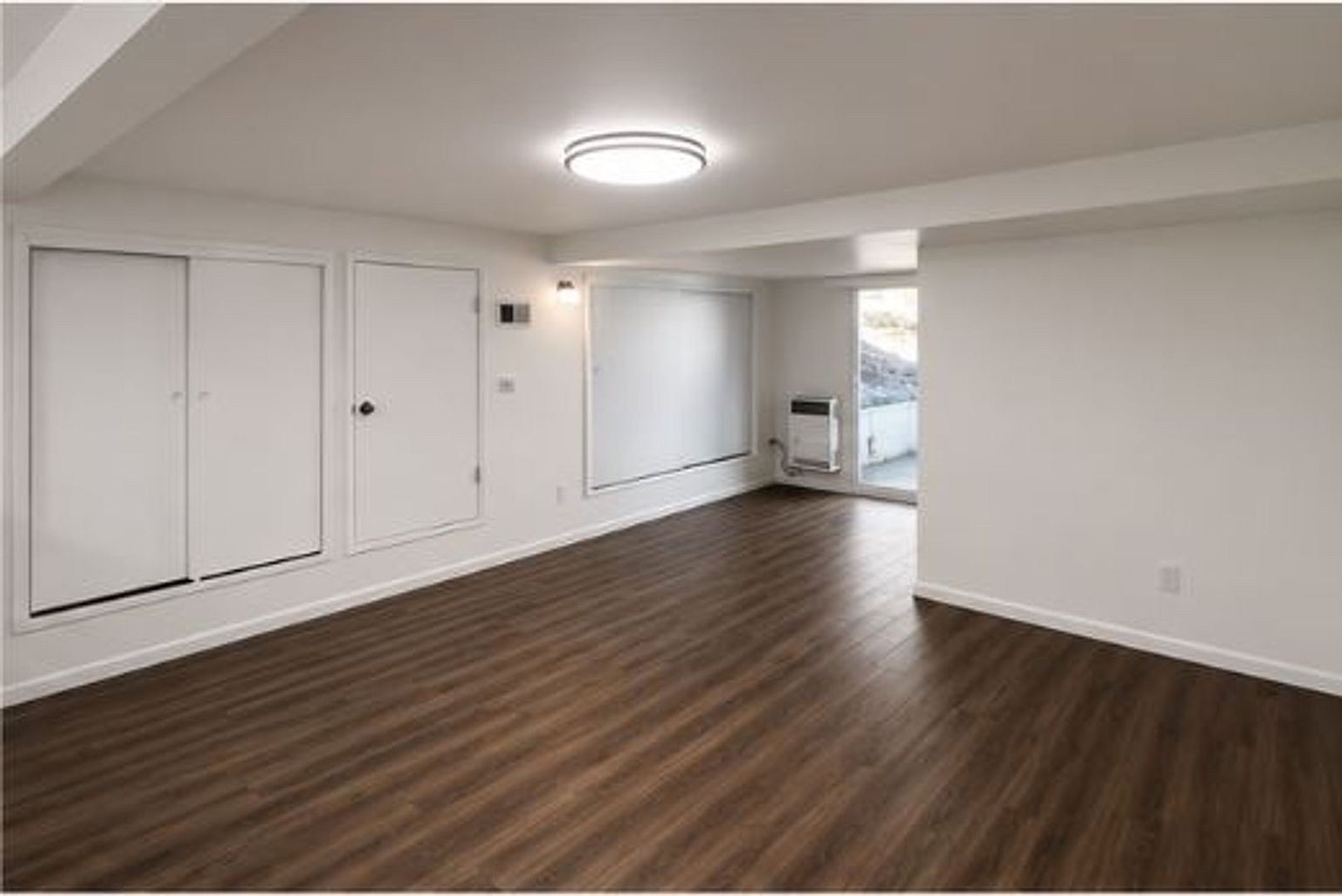 studio  1.0 baths (200 sqft) photo 2