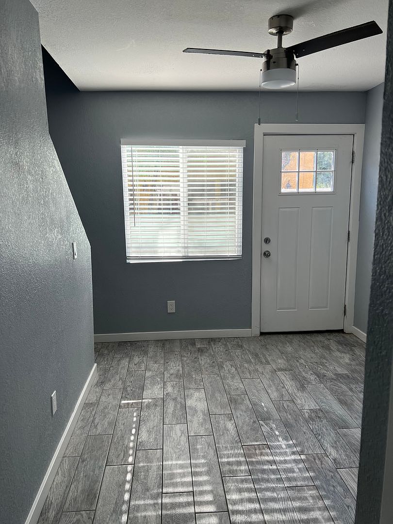 12731 W Tasha Dr Surprise, AZ 85378 photo 4