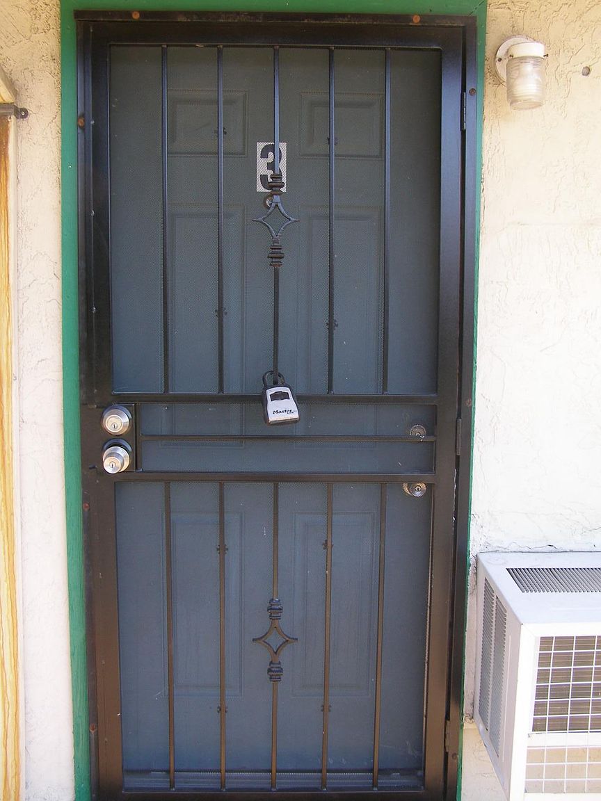 2316 Spanos St photo 3