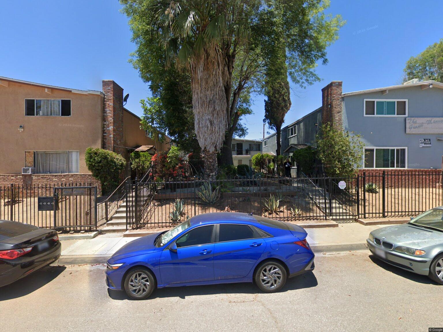 444 Grand Ave photo 2