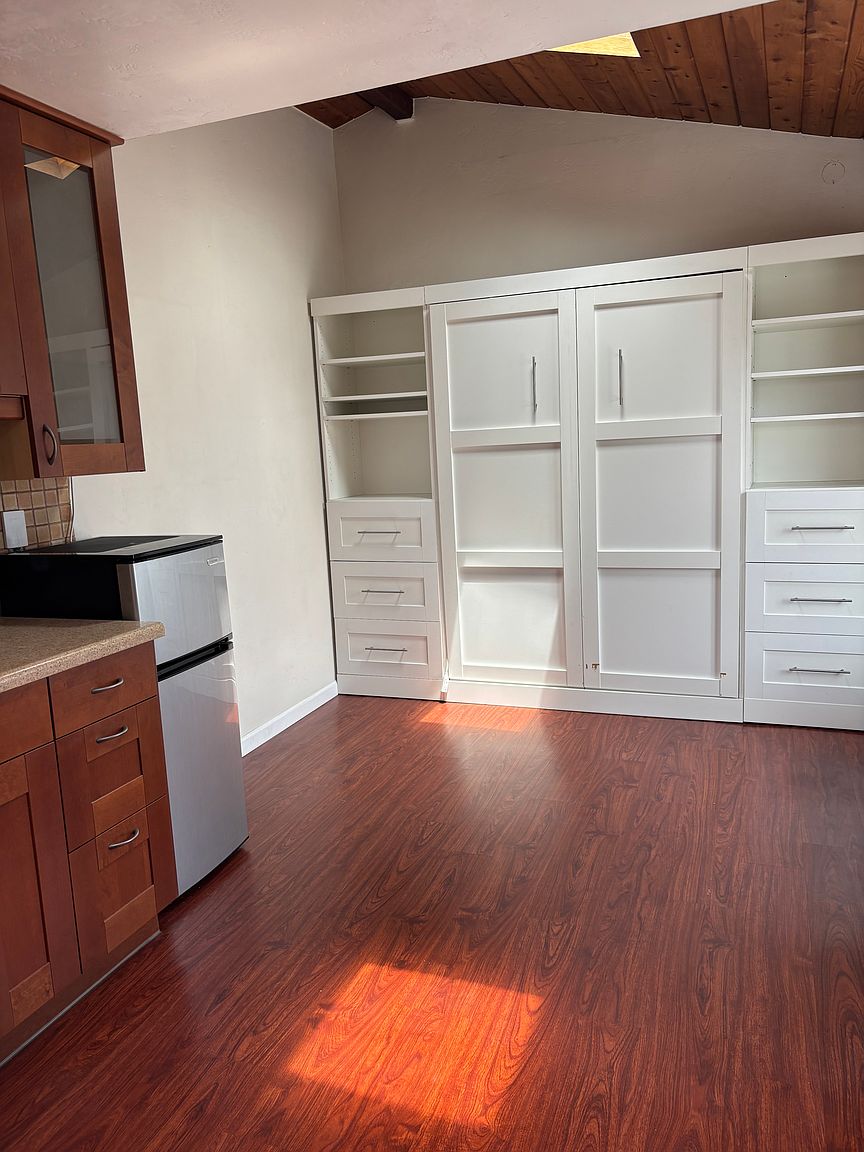 1128 Sutter St Studio B photo 5