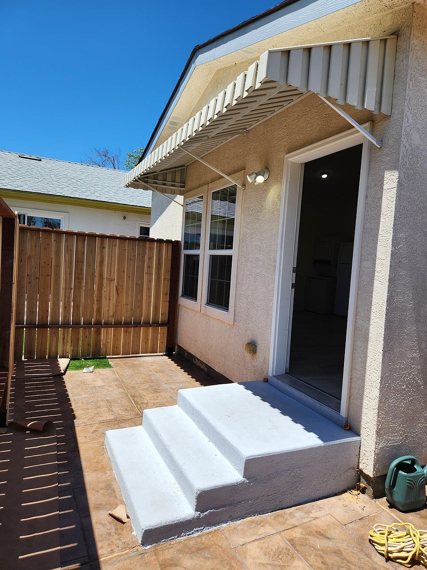 8577 Galindo Dr photo 2