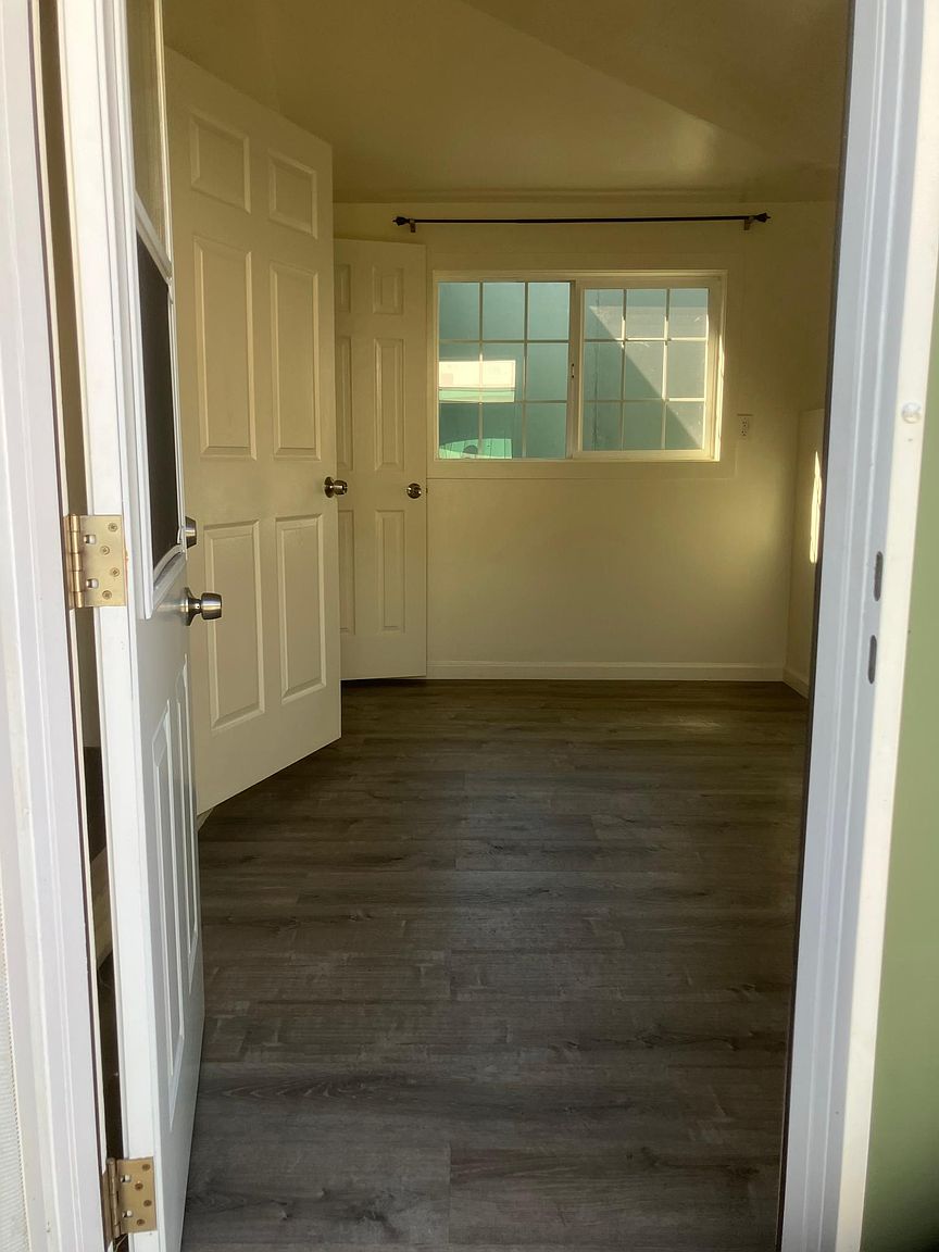 1BR/1BA Duplex on Cedar St · Santa Cruz photo 2