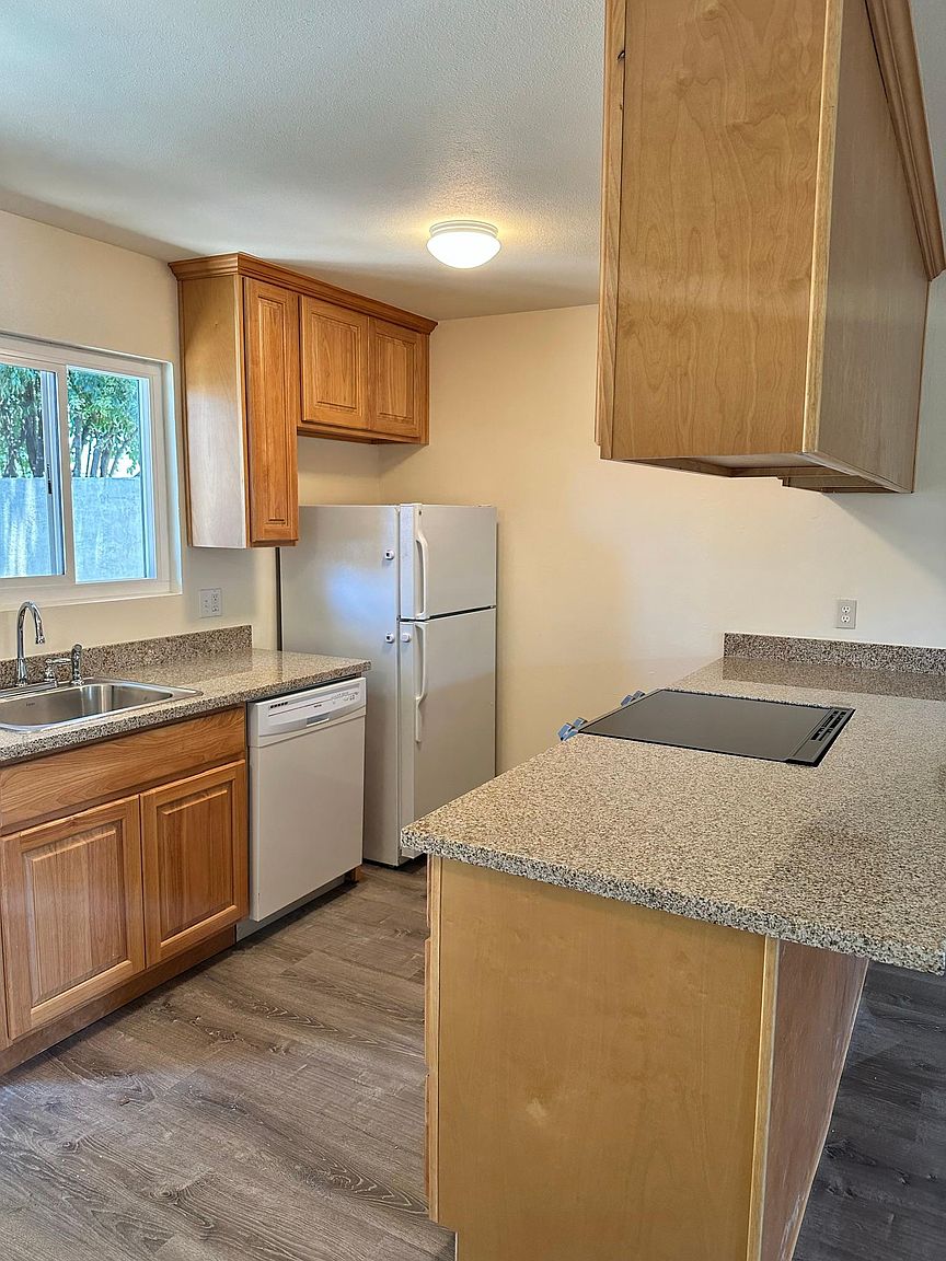3985 Dunhill St Napa, CA 94558 photo 3
