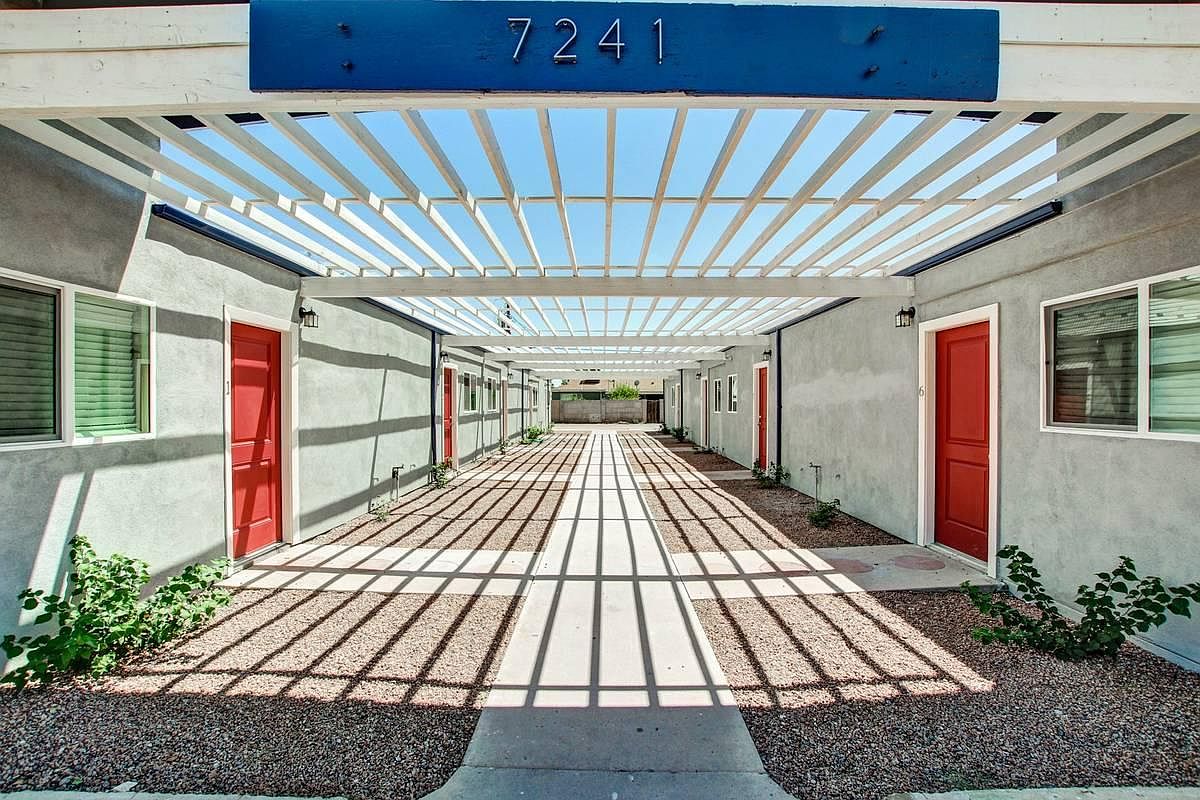 Belleview Village Apartments photo 2