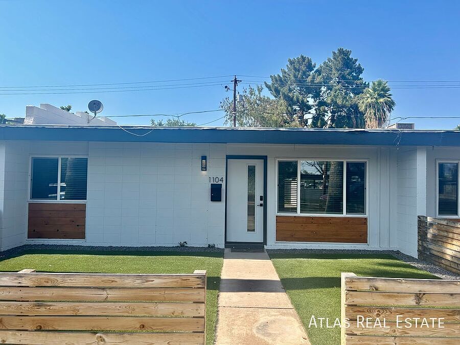 1104 W Monterosa St photo 2