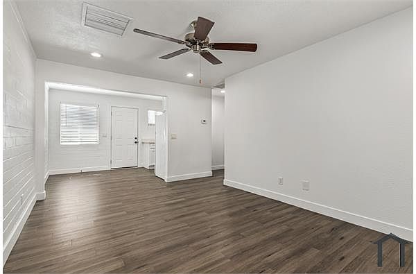 2539 W Pierson St photo 5