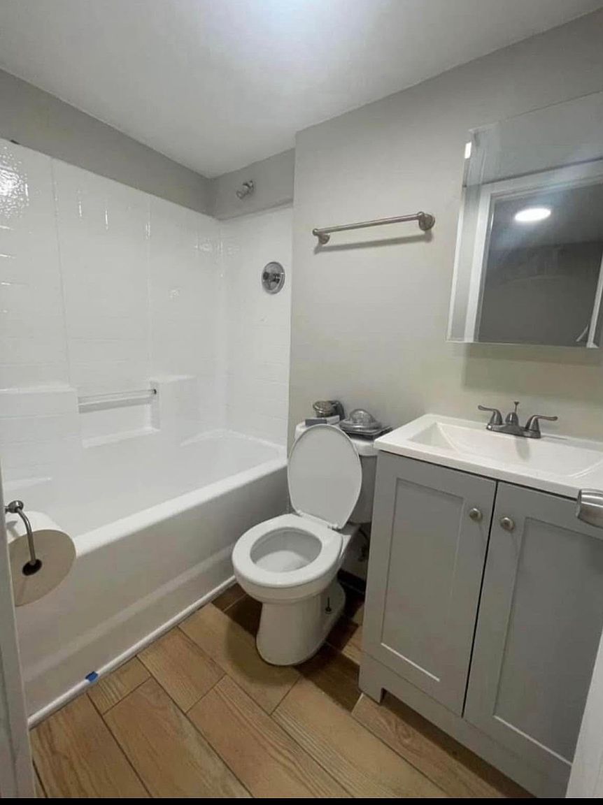 2341 W Yuma St photo 2